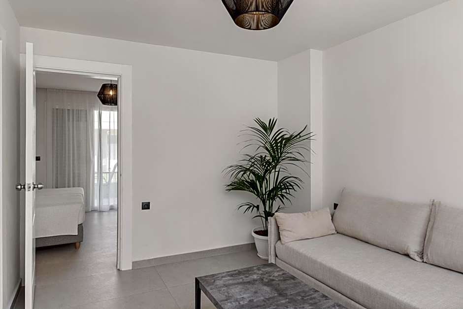 White Olive Marine Aquapark