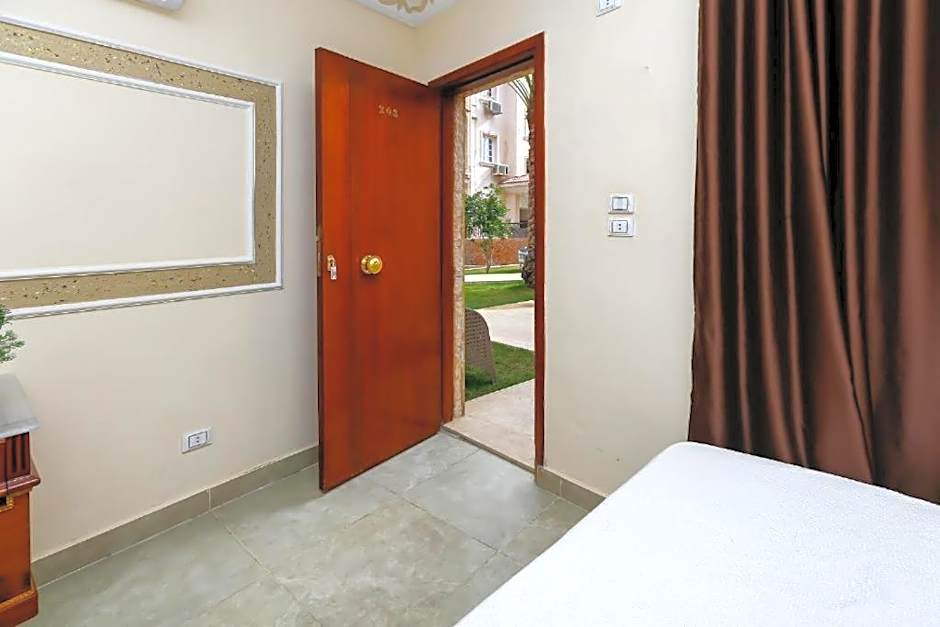 Turquoise Pyramids palace