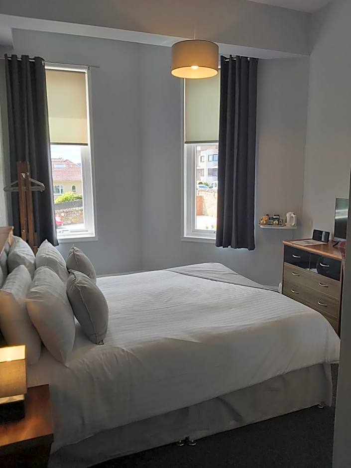 The Strathearn Hotel