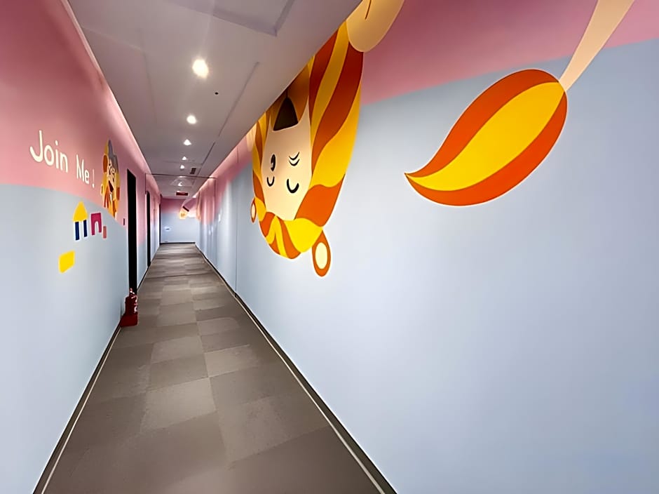 Holiday Garden Hotel SKM Park