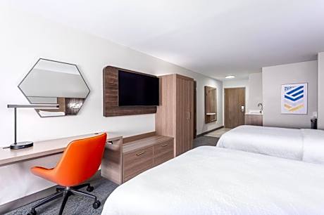 Standard Room with Two Queen Beds