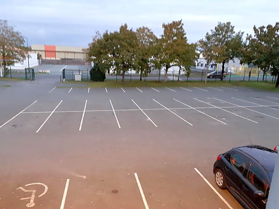 Unisotel Saintes Ex F1