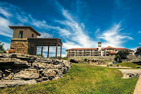 La Quinta Inn & Suites by Wyndham Marble Falls