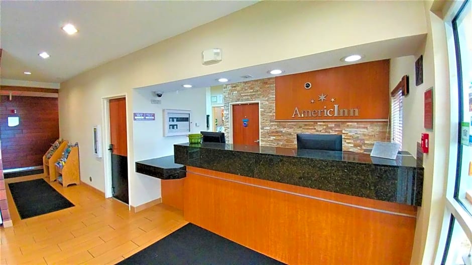 AmericInn by Wyndham Duluth