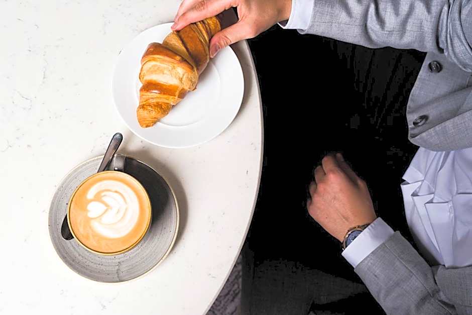 Voco Guadalajara Neruda By IHG