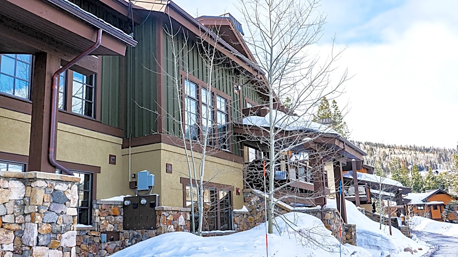 Deer Valley's Signature Collection