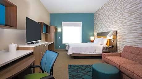 1 Queen Bed Studio Nonsmoking