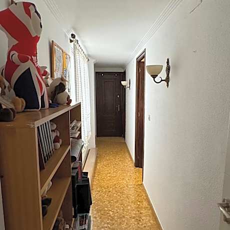 Standard Twin Room with Shared Bathroom