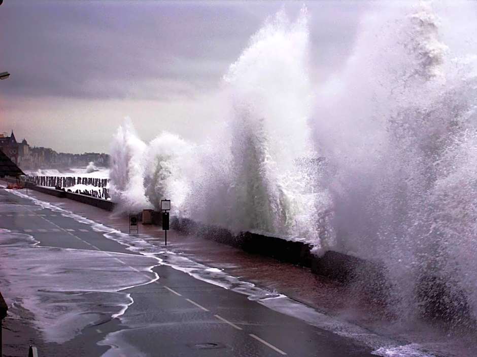 ibis Styles Saint Malo Port