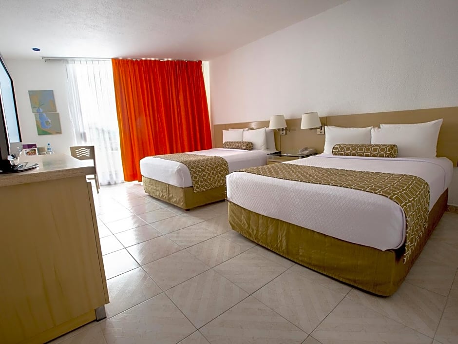 HS HOTSSON Hotel Acapulco