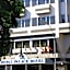 Royal Palace Hotel