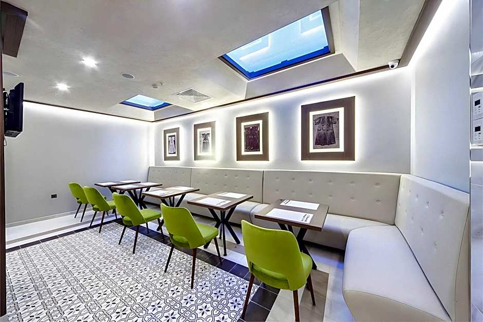 Mukarnas Taksim Hotel