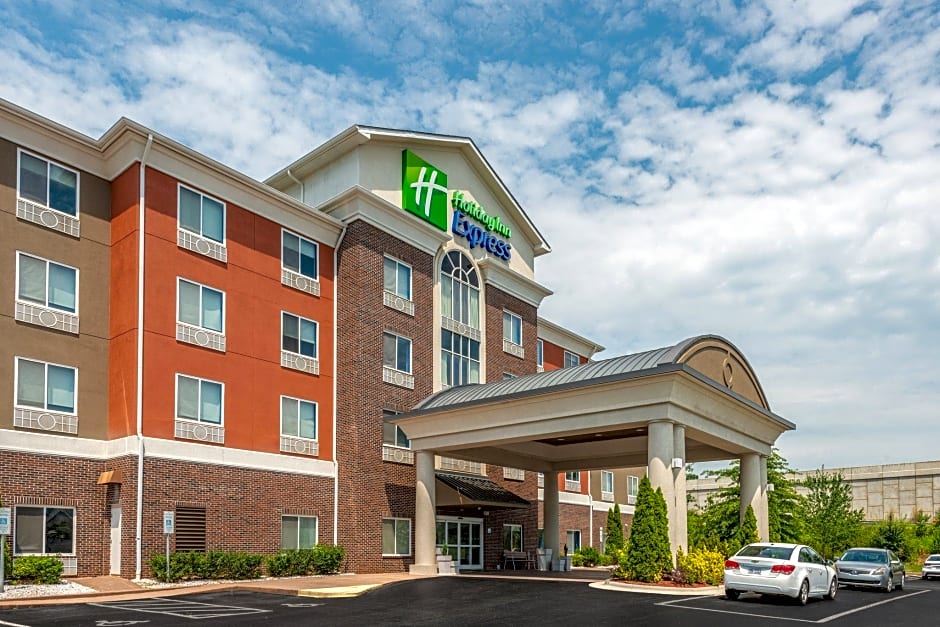 Holiday Inn Express & Suites Statesville By IHG