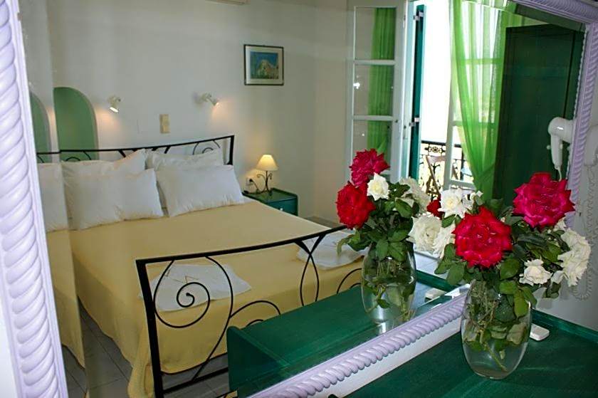 Photo 1 of 11 of Double Room
