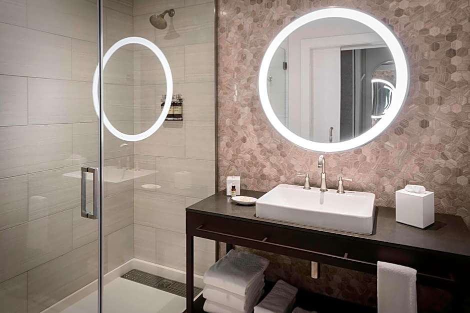 The Elizabeth Hotel, Autograph Collection by Marriott