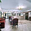 Travelodge by Wyndham New Orleans West Harvey Hotel