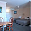 Holiday Lodge Motor Inn