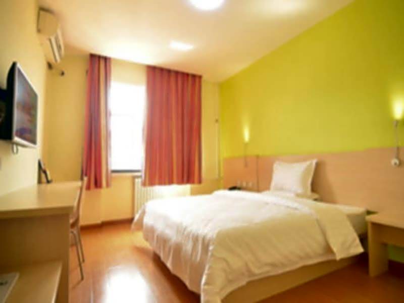 7Days Inn Jingdezhen People's square – Jingdezhen, FL