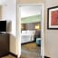 Staybridge Suites-Philadelphia/Mount Laurel