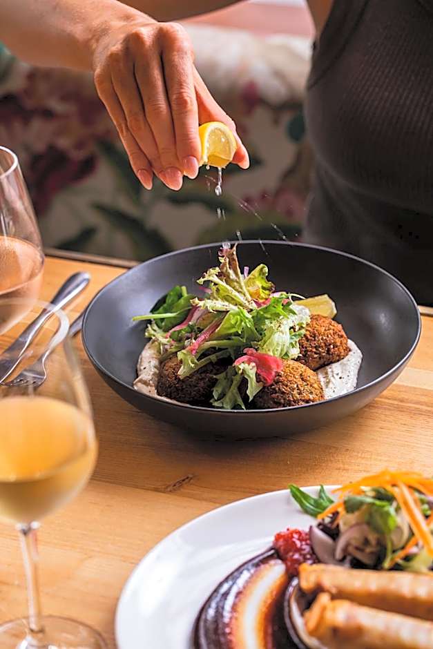 Southern Cross Hotel