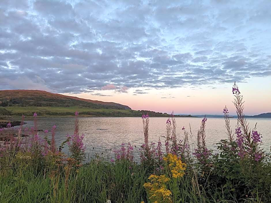 Lochaline Hotel