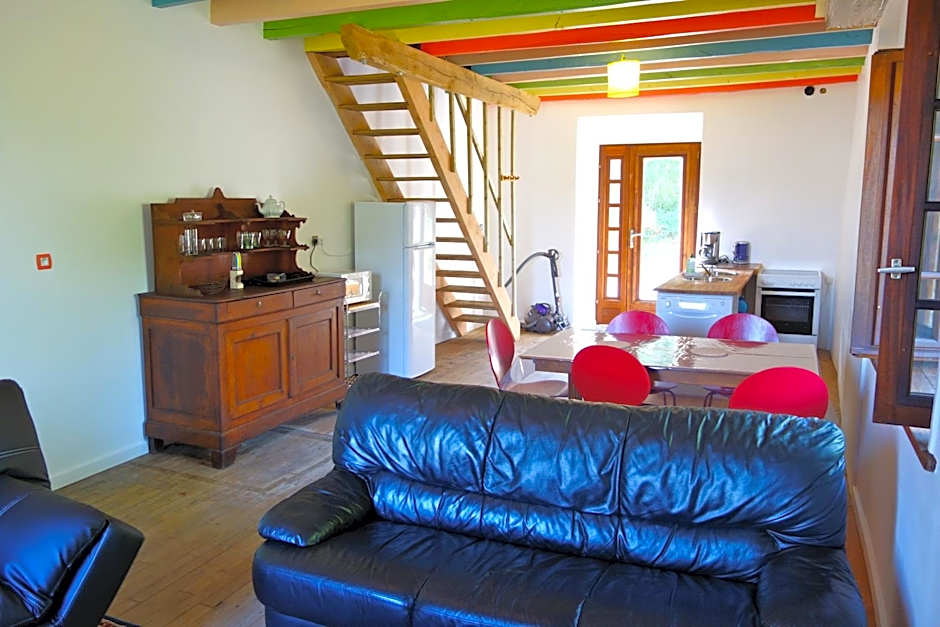 Photo 1 of 12 of Couleurs du Daumail
