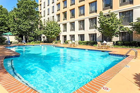 DoubleTree By Hilton Hotel Atlanta Airport