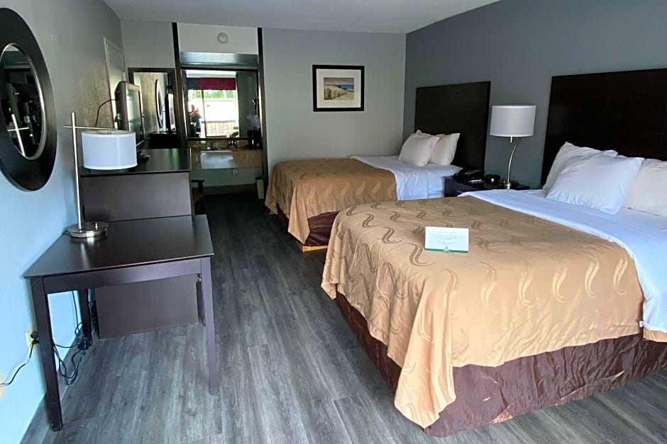 Quality Inn & Suites on the Bay near Pensacola Beach