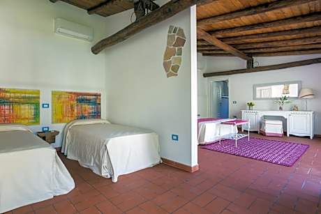 Comfort Quadruple Room