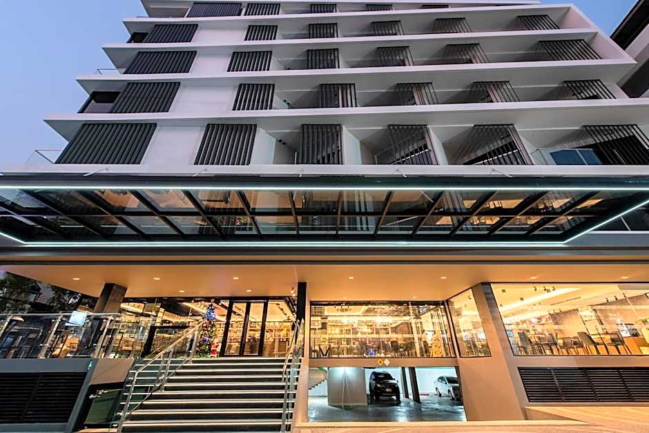 Blackwoods Hotel Pattaya - SHA Extra Plus