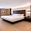 Hotel Pergola Jamaica JFK
