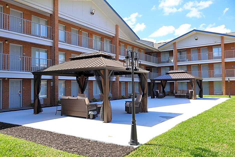 Days Inn & Suites by Wyndham Bossier City - Casino Area