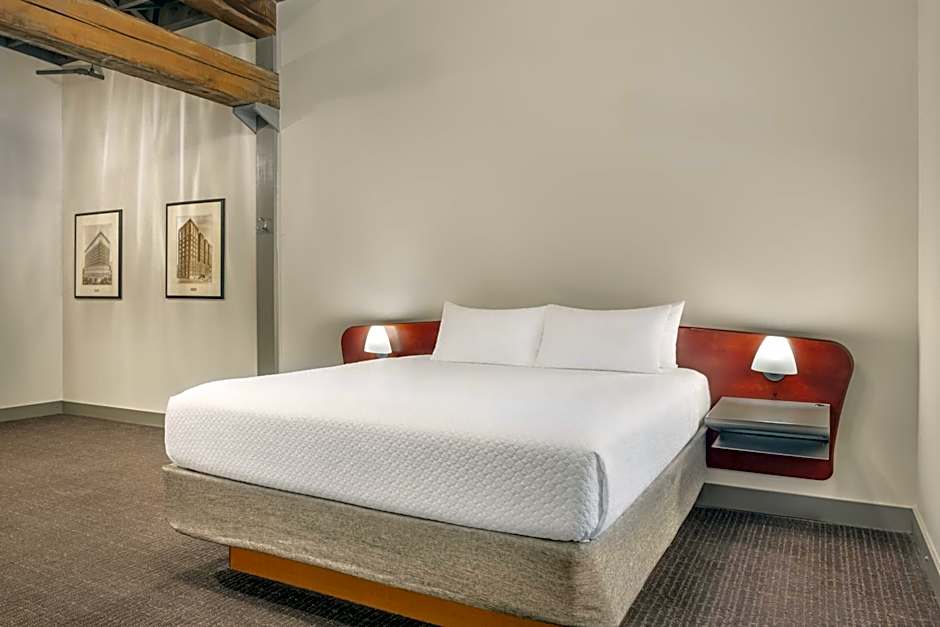 Photo 1 of 6 of Deluxe Loft 1 King Bed