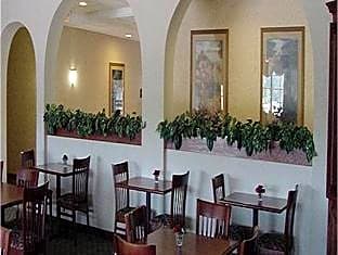 Holiday Inn Express & Suites Kerrville By IHG