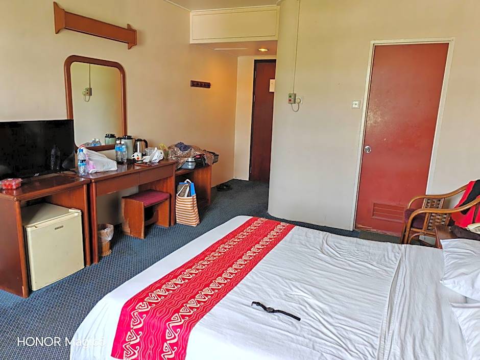 Pacific Orient Hotel