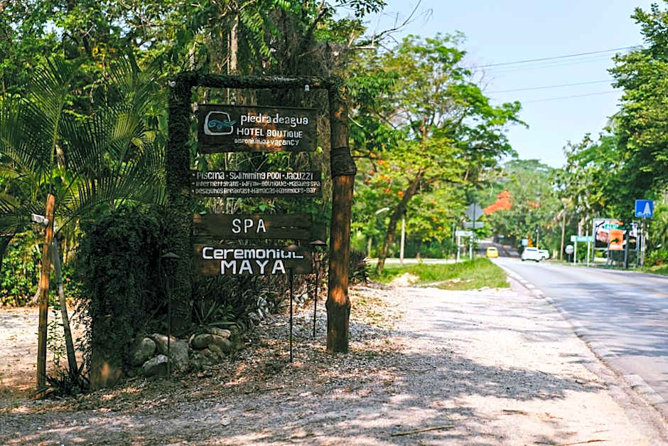 Piedra de Agua Palenque