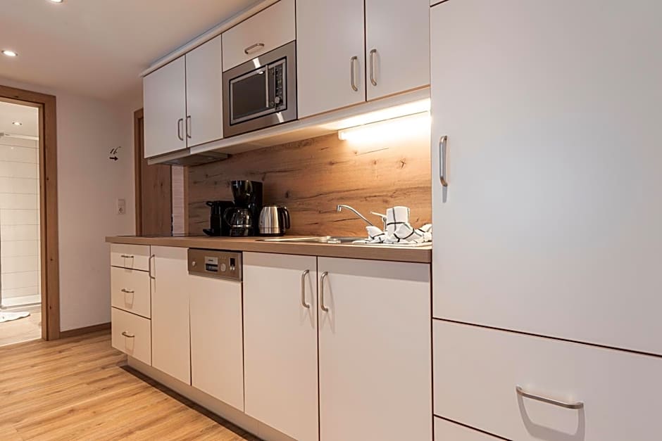 Schmid Rooms Apartments – Ischgl, MO