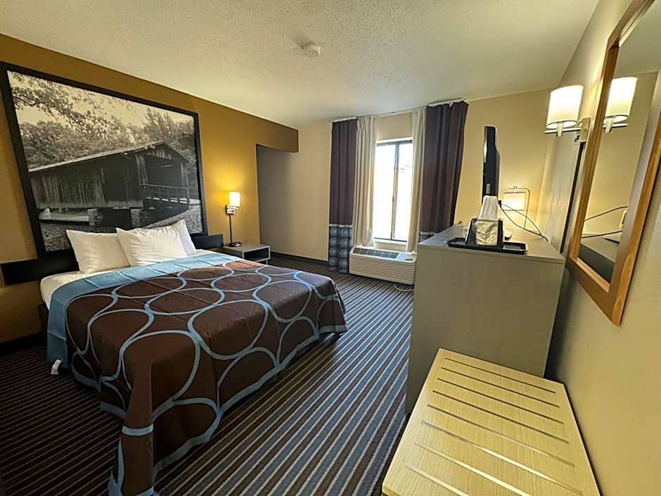 Super 8 by Wyndham Columbia Clark Lane