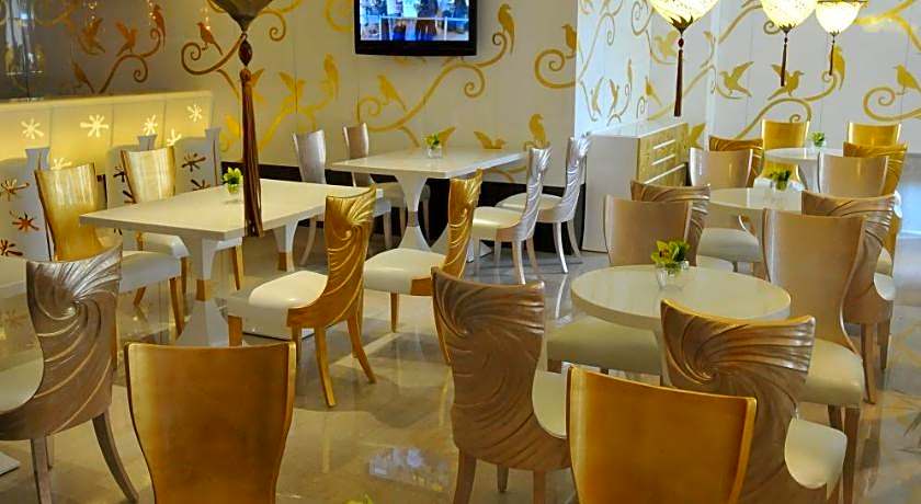 Monarch Skyline International Hotel