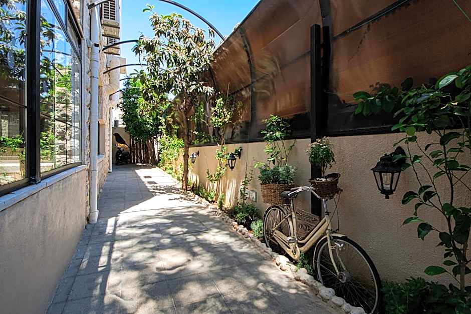 Canary Boutique Hotel