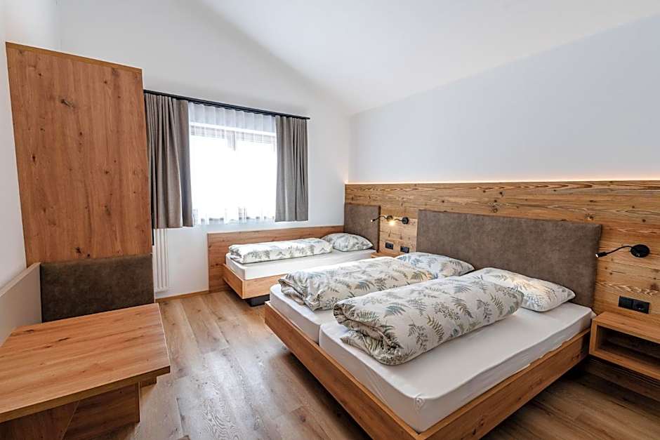 Edelweisshütte Ladurns