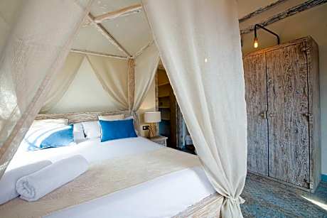 Superior Family Room