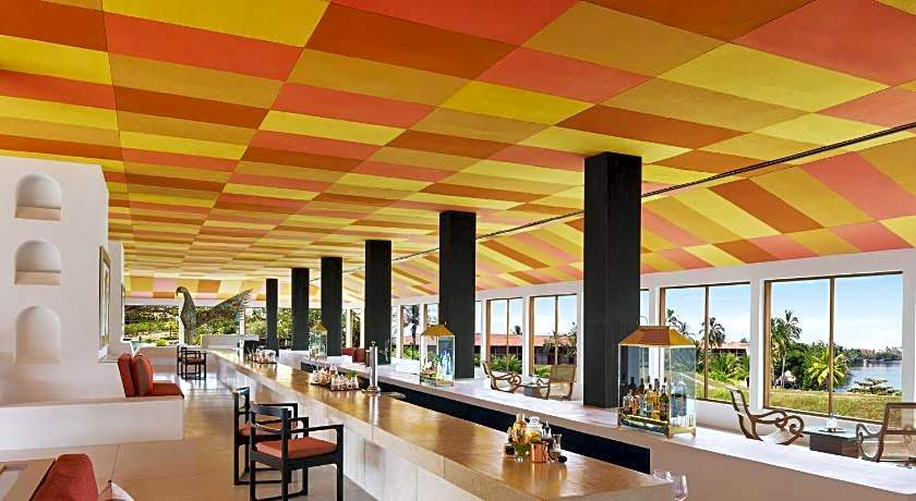 Cinnamon Bentota Beach