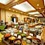 Manza Juraku All-inclusive Hotel