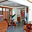Fah Place Hotel