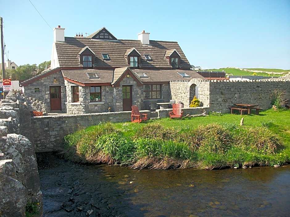 Aille River Tourist Hostel and Campsite Doolin