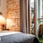Art & Garden Residence