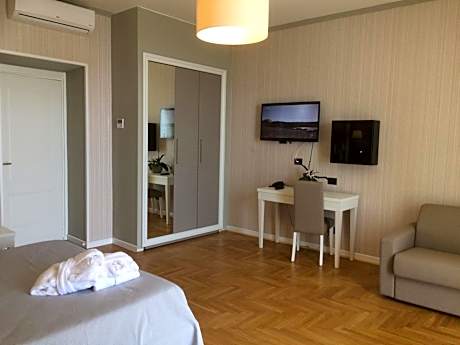 Deluxe Double Room with Sea View