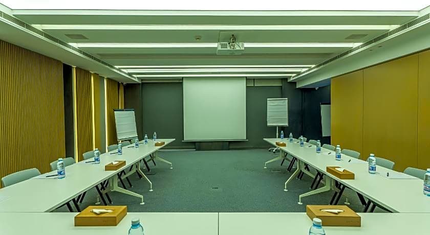 Saifi Suites