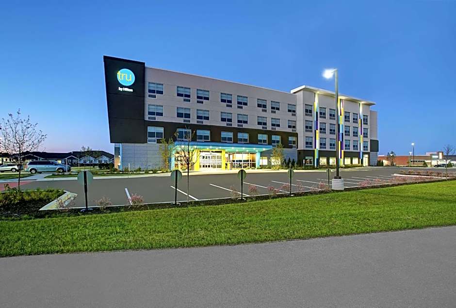 Tru by Hilton Stoughton, WI